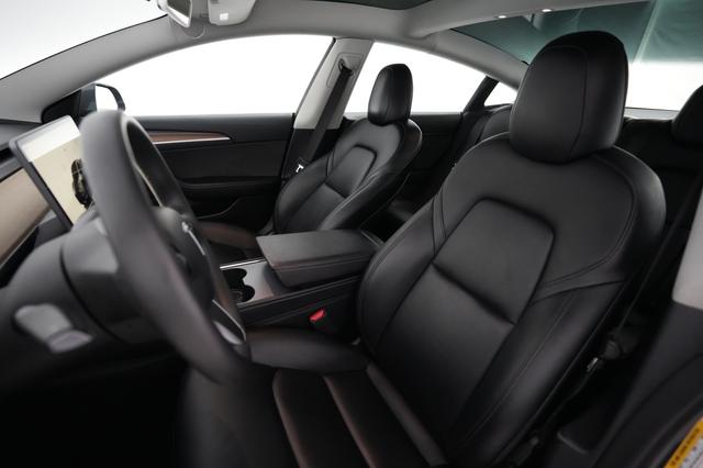 2023 Tesla Model 3 — photo 3 of 22