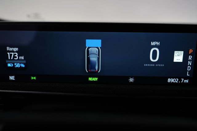 2023 Ford Mustang Mach-E — photo 5 of 21