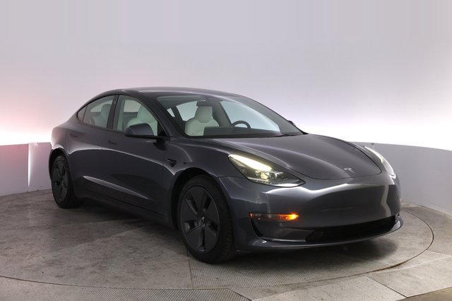2023 Tesla Model 3 — photo 10 of 24