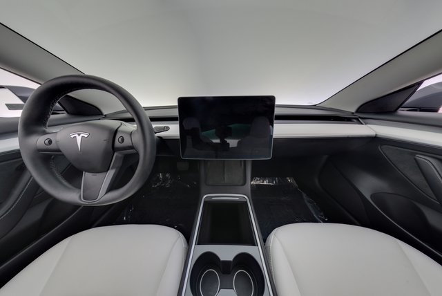 2023 Tesla Model 3 — photo 21 of 24