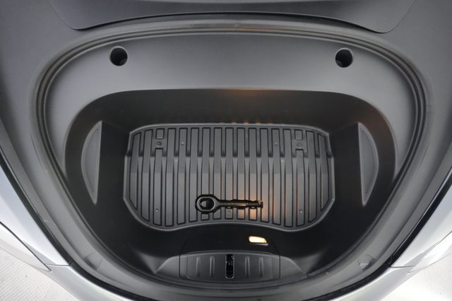 2023 Tesla Model 3 — photo 23 of 24