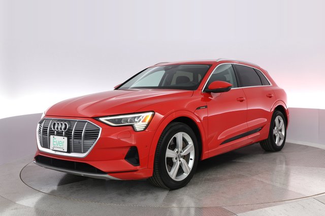2019 Audi e-tron — VIN WA1LAAGE1KB013956