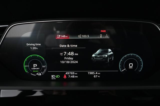 2019 Audi e-tron — photo 4 of 31