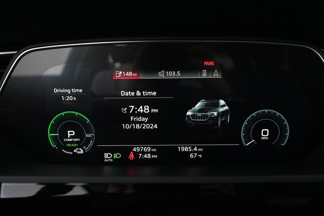 2019 Audi e-tron — photo 4 of 31