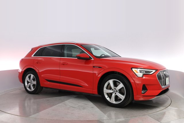 2019 Audi e-tron — photo 7 of 31