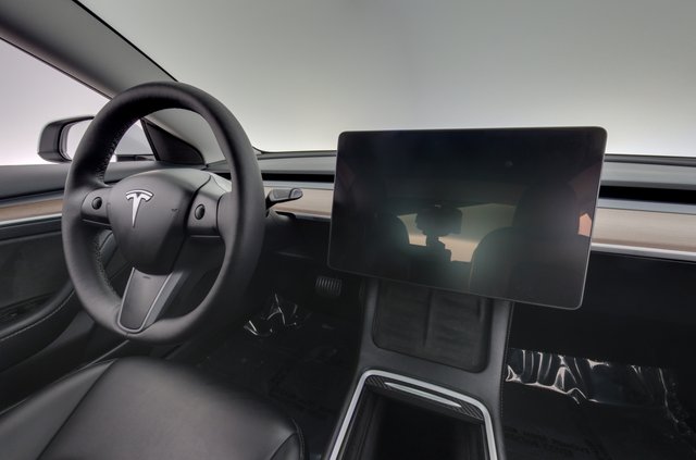 2023 Tesla Model 3 — photo 20 of 28