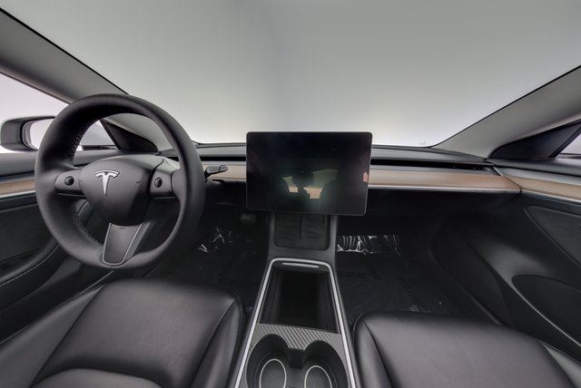 2023 Tesla Model 3 — photo 21 of 28