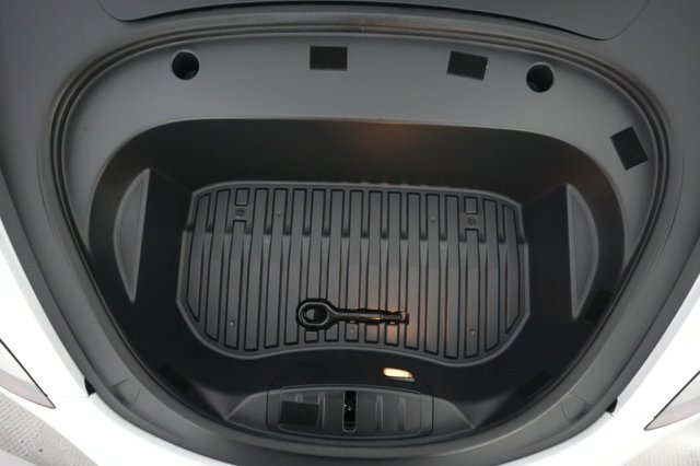 2023 Tesla Model 3 — photo 23 of 28