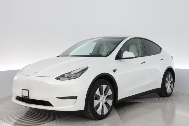 2023 Tesla Model Y — VIN 7SAYGDEE8PA103849