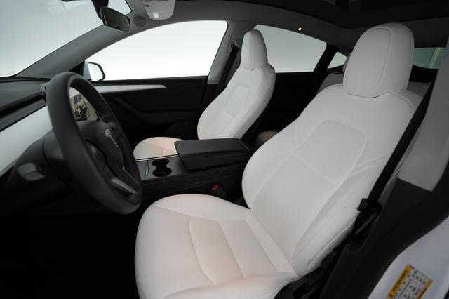2023 Tesla Model Y — photo 3 of 22