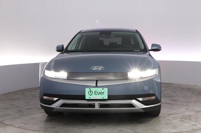 2024 Hyundai IONIQ 5 — photo 9 of 21