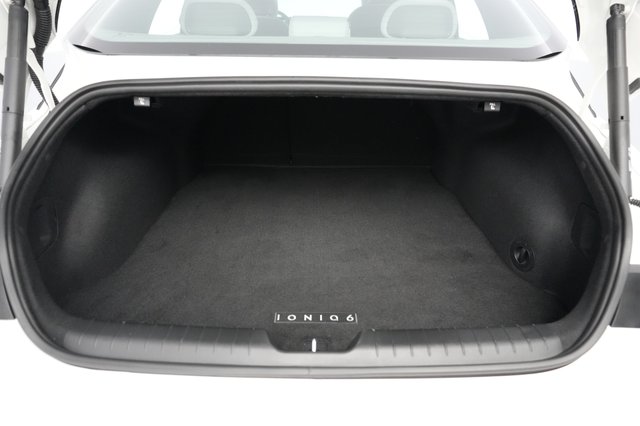 2024 Hyundai IONIQ 6 — photo 6 of 23