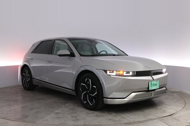 2024 Hyundai IONIQ 5 — photo 10 of 23