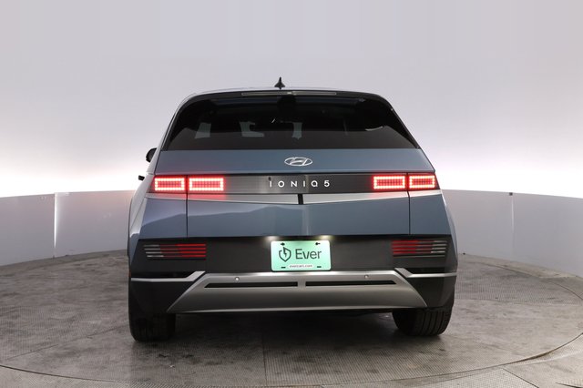 2024 Hyundai IONIQ 5 — photo 12 of 21
