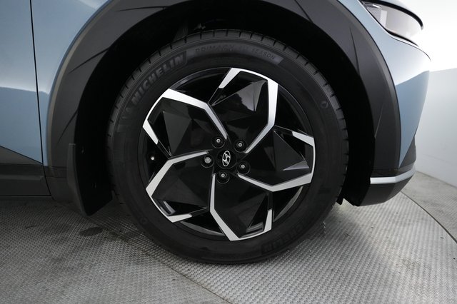 2024 Hyundai IONIQ 5 — photo 16 of 21
