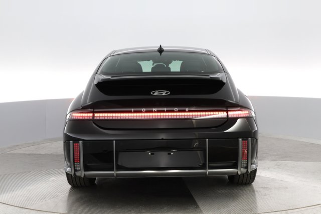2024 Hyundai IONIQ 6 — photo 10 of 27