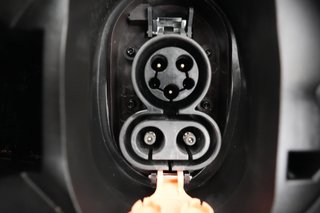 2023 Chevrolet Bolt EUV — photo 8 of 22
