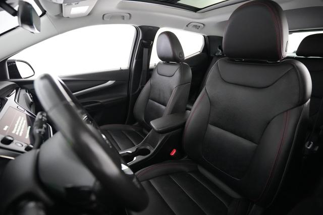 2023 Chevrolet Bolt EUV — photo 3 of 22