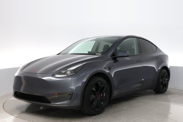 2022 Tesla Model Y — VIN 7SAYGAEE0NF485874