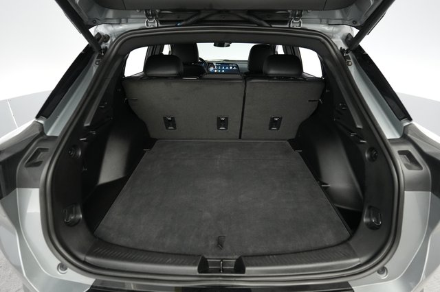 2024 Chevrolet Equinox EV — photo 6 of 23