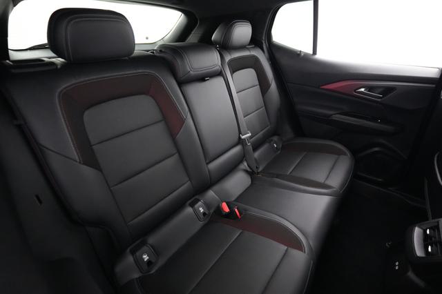 2024 Chevrolet Equinox EV — photo 4 of 23