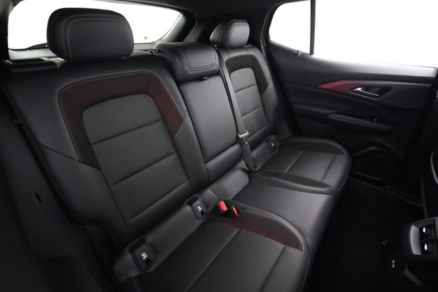 2024 Chevrolet Equinox EV — photo 4 of 23