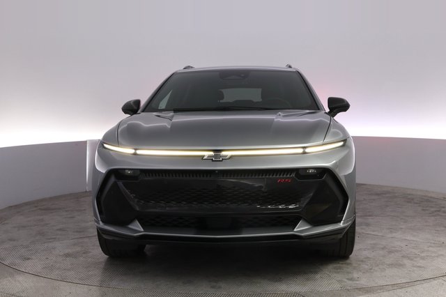 2024 Chevrolet Equinox EV — photo 9 of 23