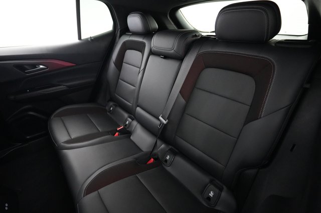 2024 Chevrolet Equinox EV — photo 19 of 23