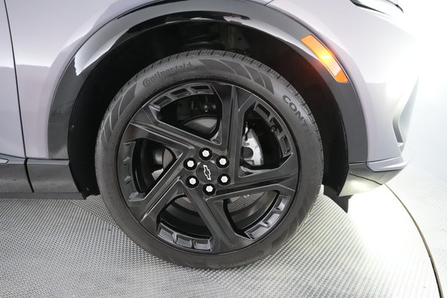 2024 Chevrolet Equinox EV — photo 15 of 20