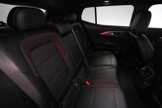 2024 Chevrolet Equinox EV — photo 4 of 20