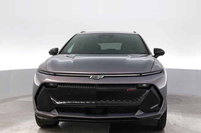 2024 Chevrolet Equinox EV — photo 9 of 20