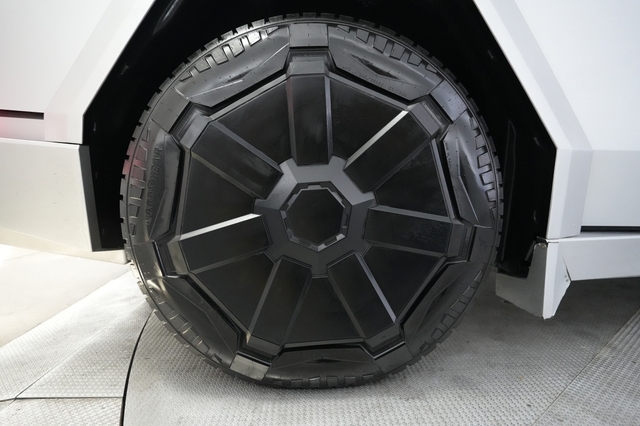 2024 Tesla Cybertruck