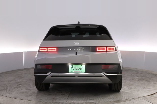 2024 Hyundai IONIQ 5 — photo 12 of 23