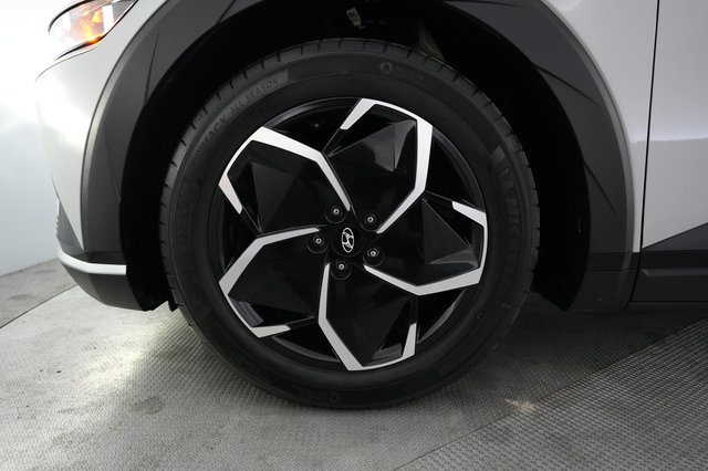 2024 Hyundai IONIQ 5 — photo 15 of 23
