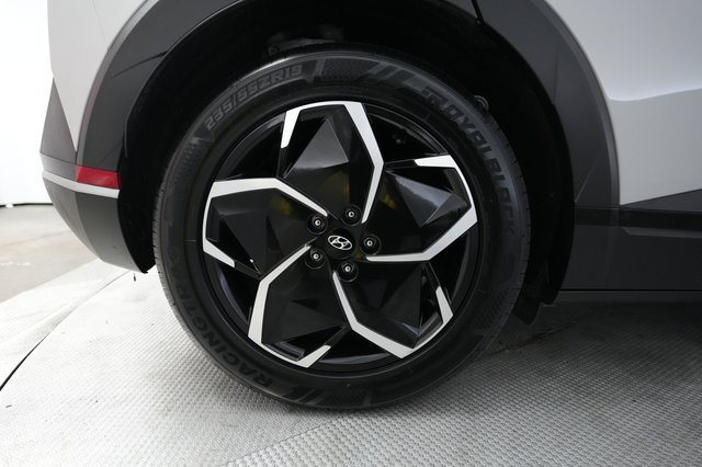 2024 Hyundai IONIQ 5 — photo 17 of 23