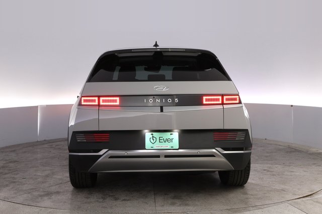 2024 Hyundai IONIQ 5 — photo 12 of 26