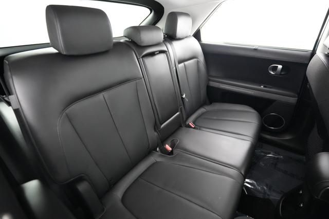 2024 Hyundai IONIQ 5 — photo 4 of 25