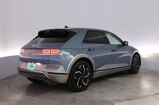 2024 Hyundai IONIQ 5 — photo 2 of 25
