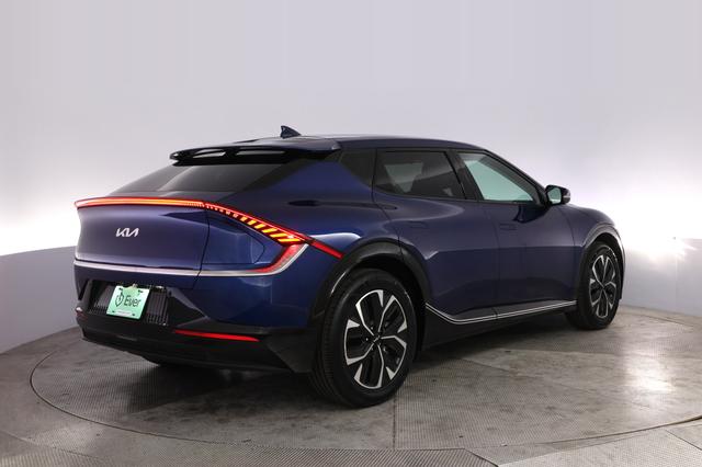 2024 Kia EV6 — photo 2 of 21
