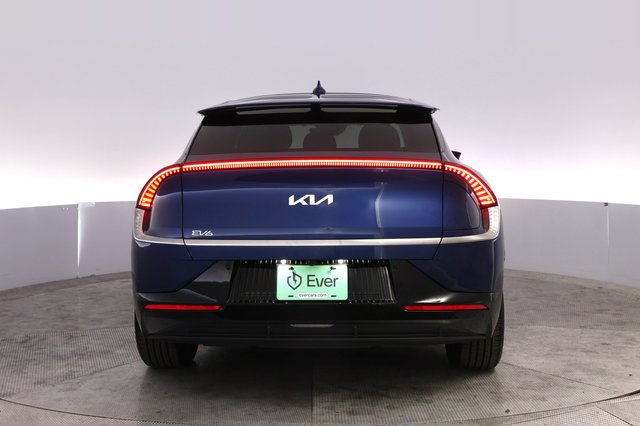 2024 Kia EV6 — photo 12 of 21