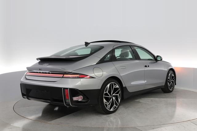 2024 Hyundai IONIQ 6 — photo 2 of 29
