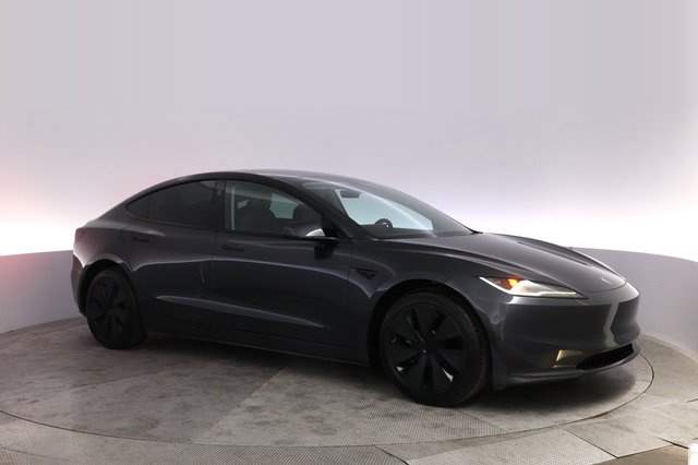 2025 Tesla Model 3 — photo 11 of 24
