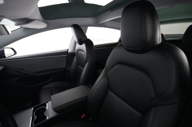 2025 Tesla Model 3 — photo 3 of 24