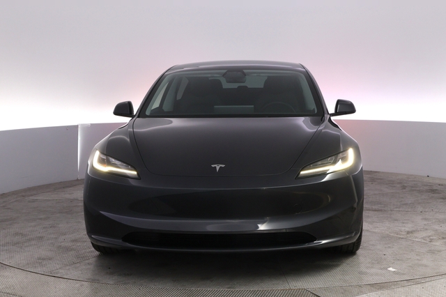 2025 Tesla Model 3
