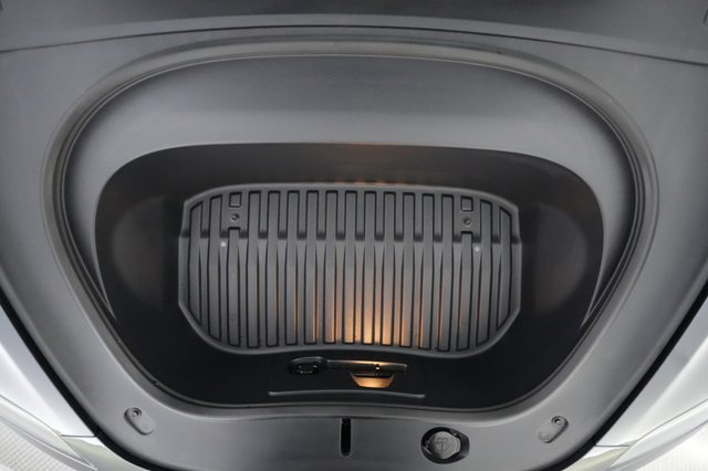 2025 Tesla Model 3 — photo 23 of 24