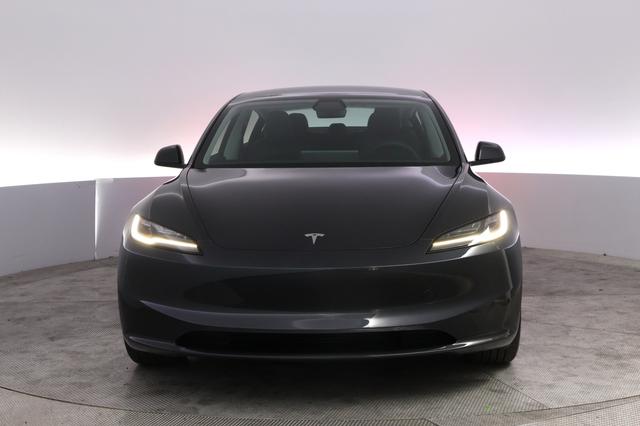 2025 Tesla Model 3 — photo 9 of 23