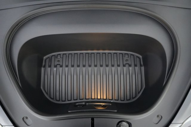 2025 Tesla Model 3 — photo 22 of 23