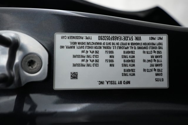 2025 Tesla Model 3 — photo 23 of 23