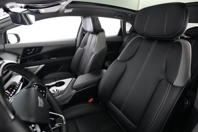 2026 Cadillac Optiq — photo 3 of 22