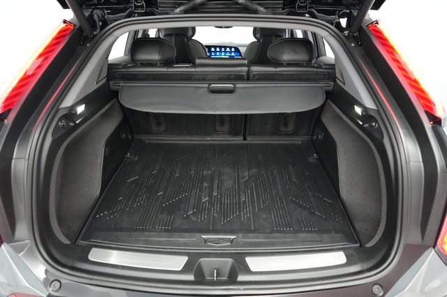 2026 Cadillac Optiq — photo 6 of 22
